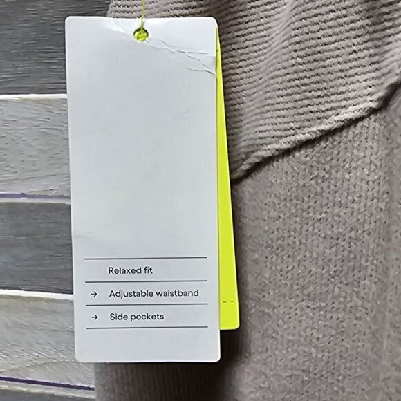 High-Rise Pant | All in motion | X Large - Picture 8 of 11